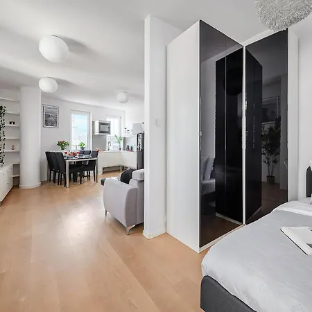 Apartmán With Garage